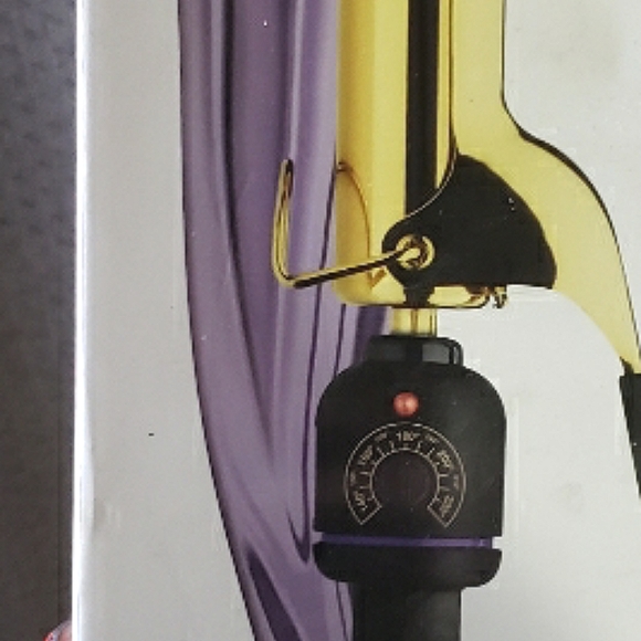 Hot Curling Iron - Picture 1 of 4